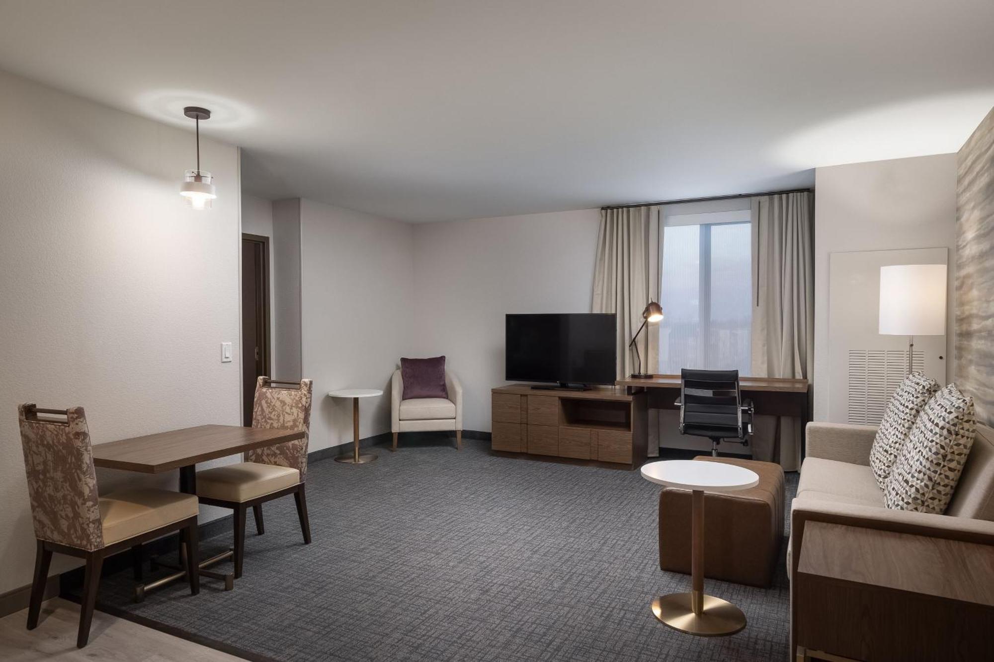 By Marriott Denver Hotel Aurora