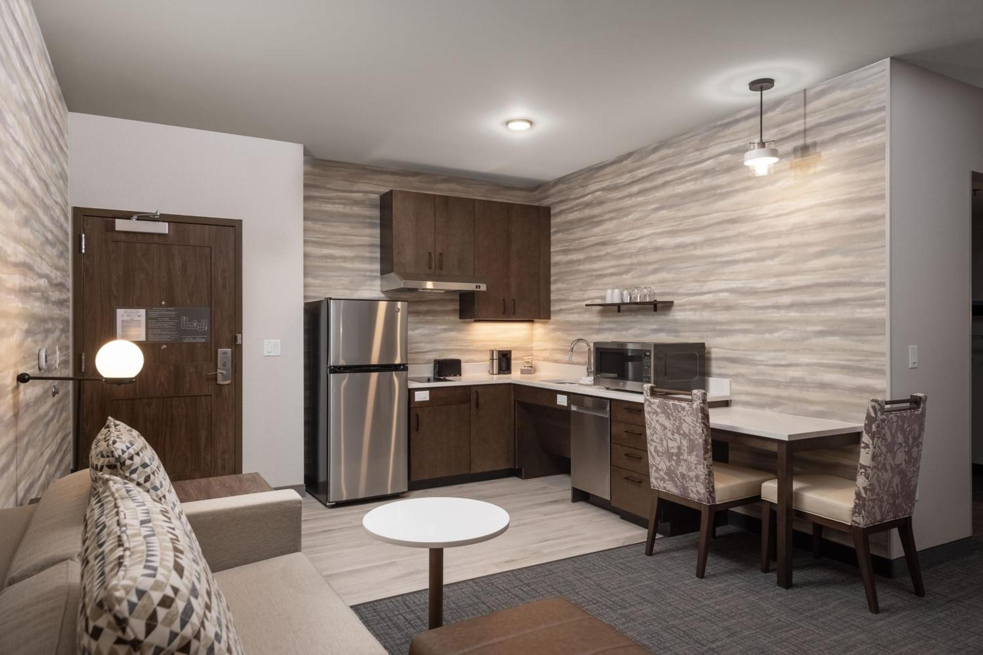 By Marriott Denver Hotel