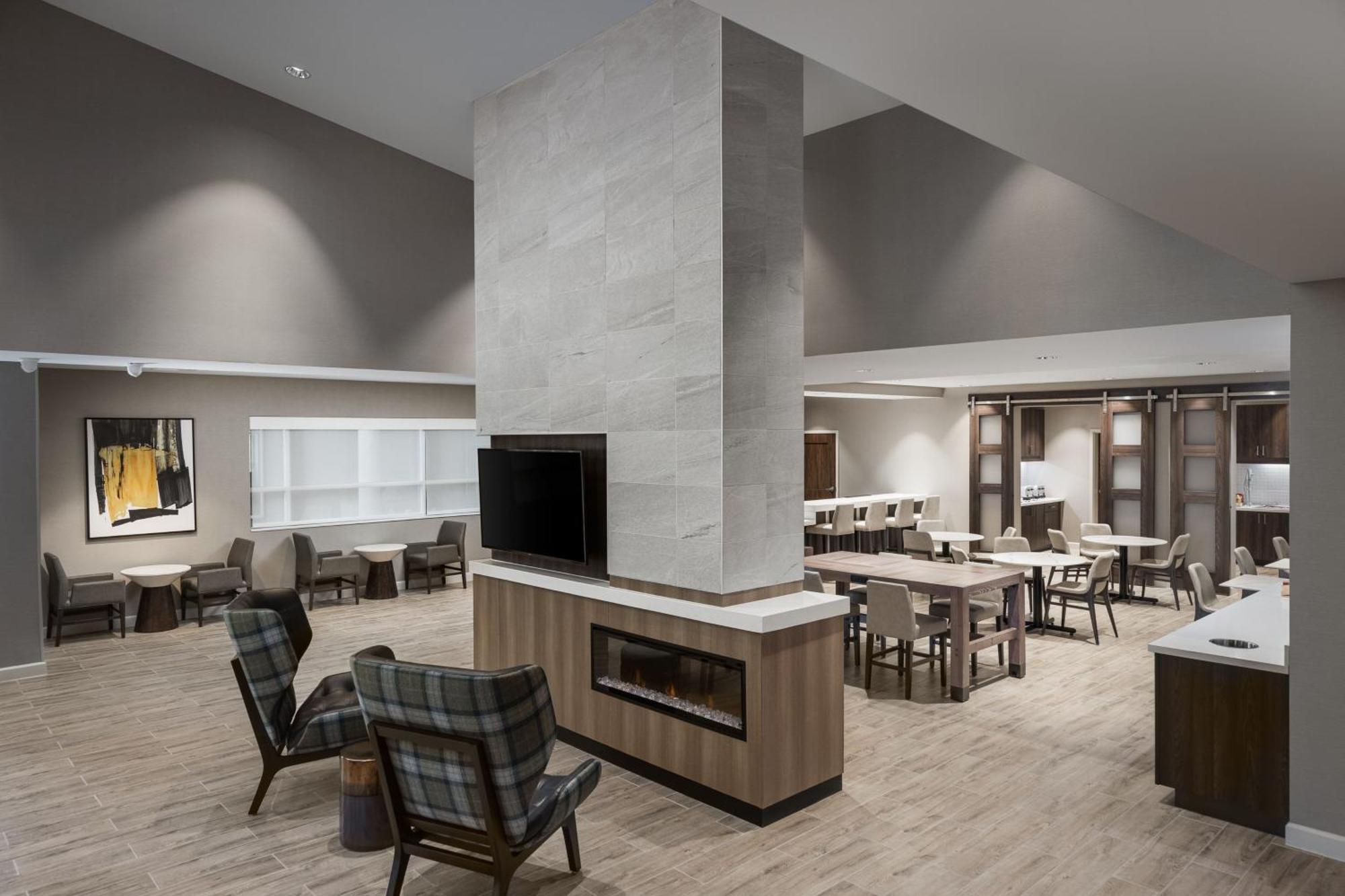 Hotel By Marriott Denver Aurora